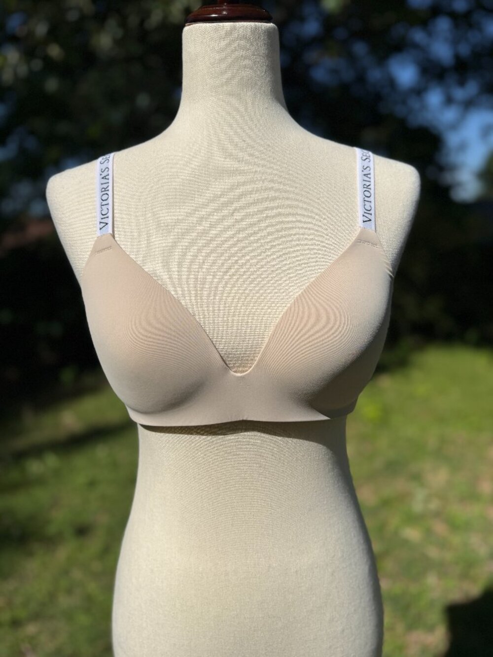 Victoria's Secret Wireless T-Shirt Bra Nude Beige Logo Strap 34C